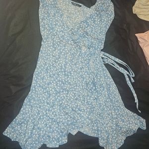 Spaghetti strap wrap blue floral dress